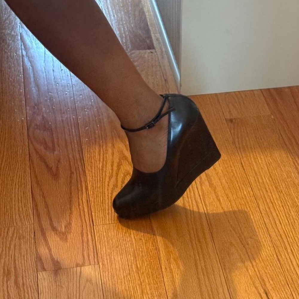 Jil Sander Elegant Black Wedges for Women